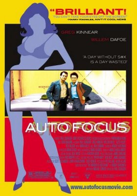 Plakát: Auto Focus - Muži uprostřed svého kruhu