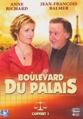 Plakát: Žena v taláru [1. série]