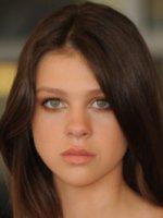 Nicola Peltz