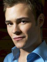 Patrick Flueger