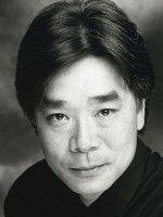 Dennis Akayama