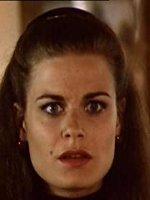 Amanda Elwes