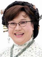 Lydia Shum