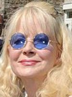 Leah Pinsent